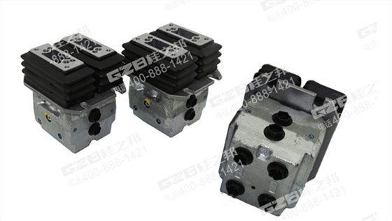 挖掘機(jī)行走腳踏閥