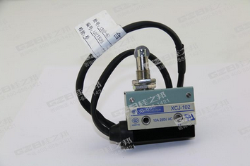 原裝龍工挖掘機(jī)配件批發(fā)，龍工挖掘機(jī)限位開(kāi)關(guān)XCJ-102(10A/250V)，龍工挖掘機(jī)配件批發(fā)供應(yīng)