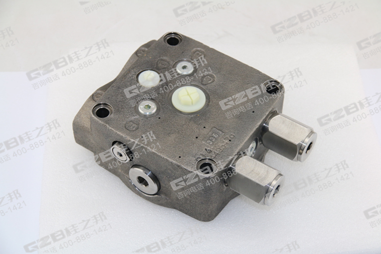 中聯(lián)挖掘機(jī)回轉(zhuǎn)馬達(dá)蓋