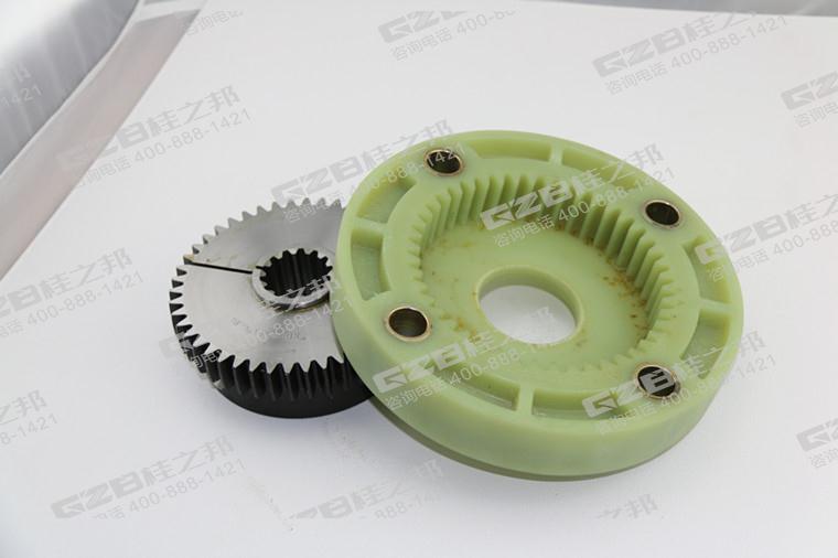 柳工挖掘機(jī)聯(lián)軸器