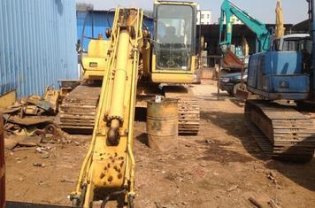 修理廠長期合作的挖機配件供應(yīng)商