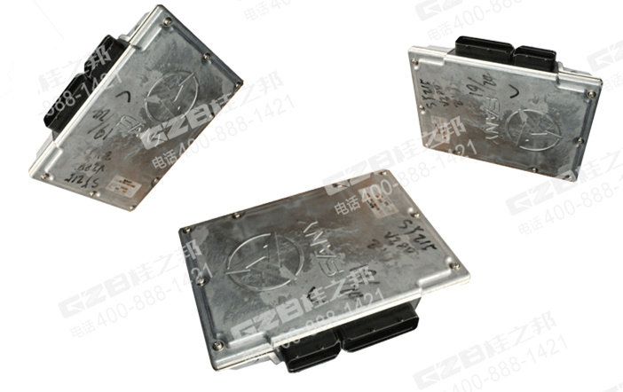 三一挖掘機(jī)川崎控制器插頭10281037-1