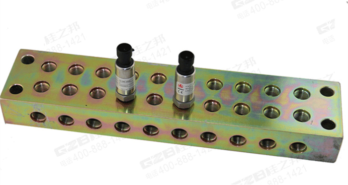 三一215挖機(jī)過渡塊