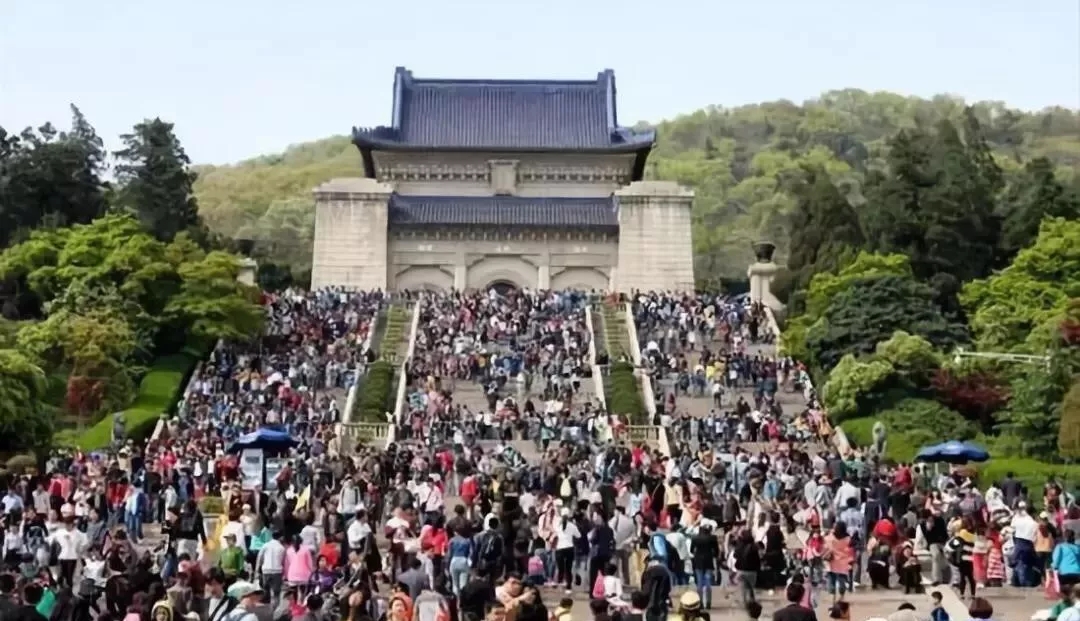 國慶嗨起來！你選擇路上還是床上？