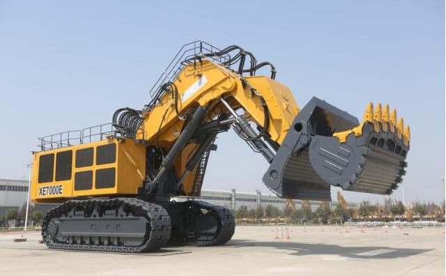 徐工大噸位挖掘機