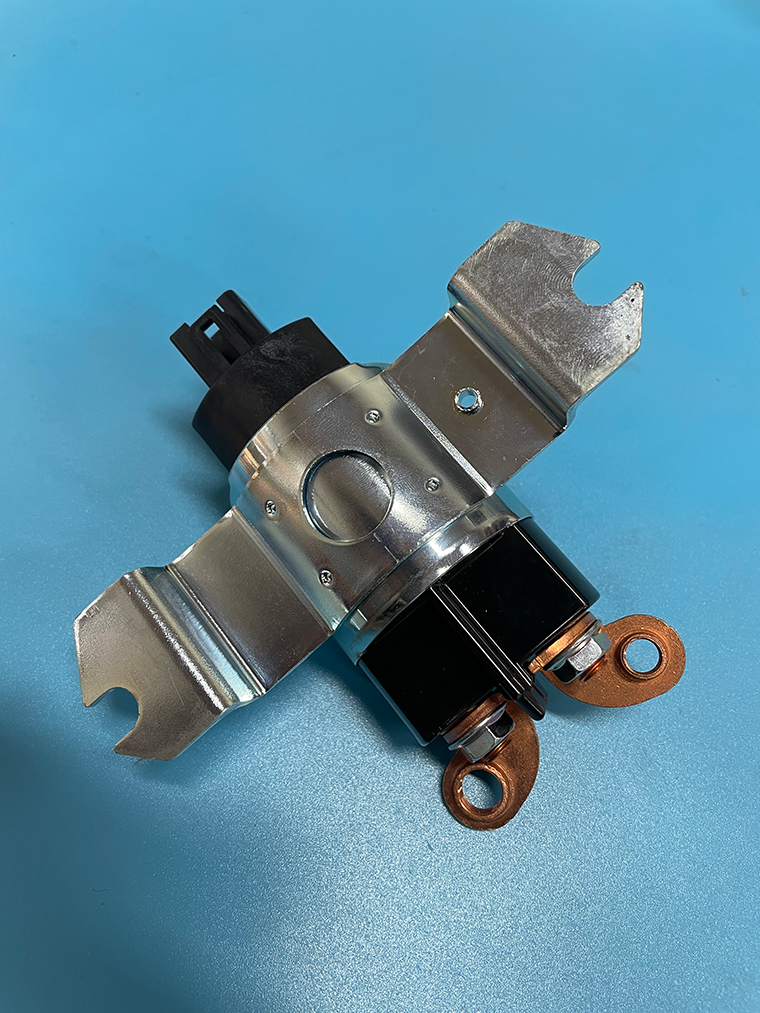 三一挖掘機(jī)繼電器